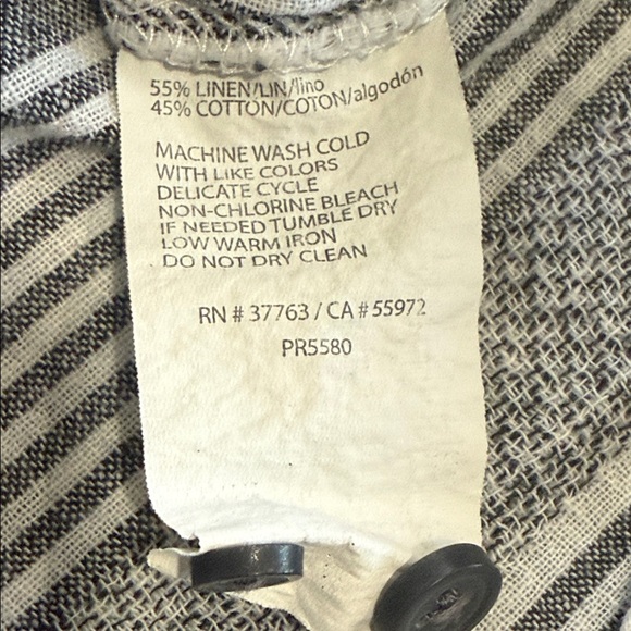 Cubavera Men's Gray and White Striped Button-Down Shirt size medium 55% linen - Picture 3 of 4